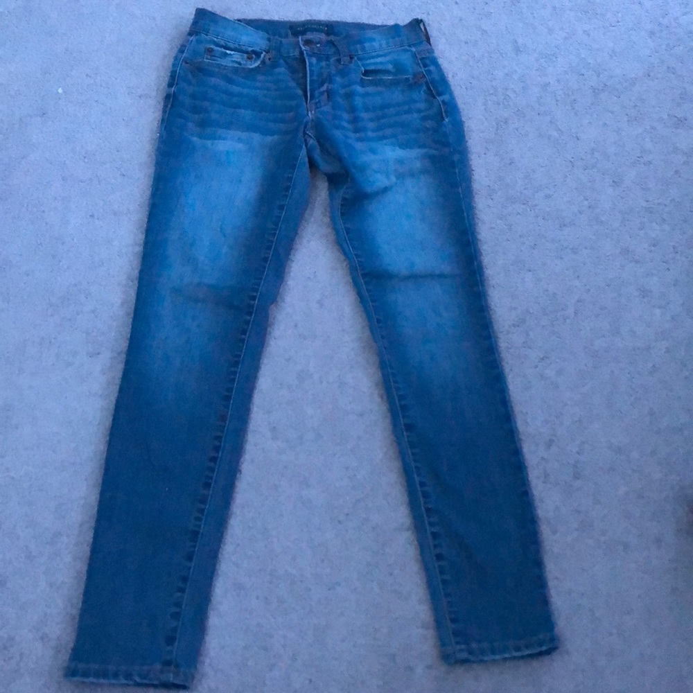 low waisted blue jeans